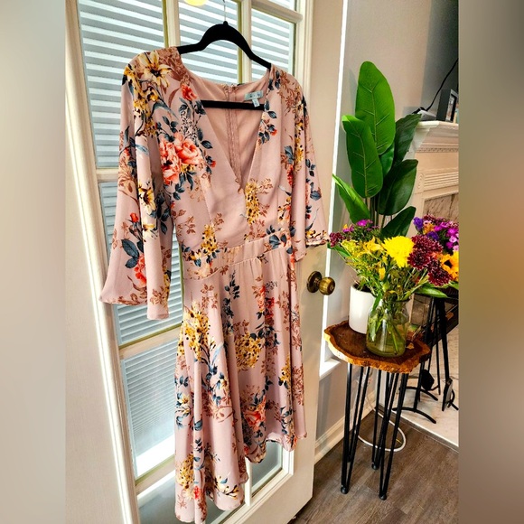 Lilac Floral Dress - Picture 3 of 5